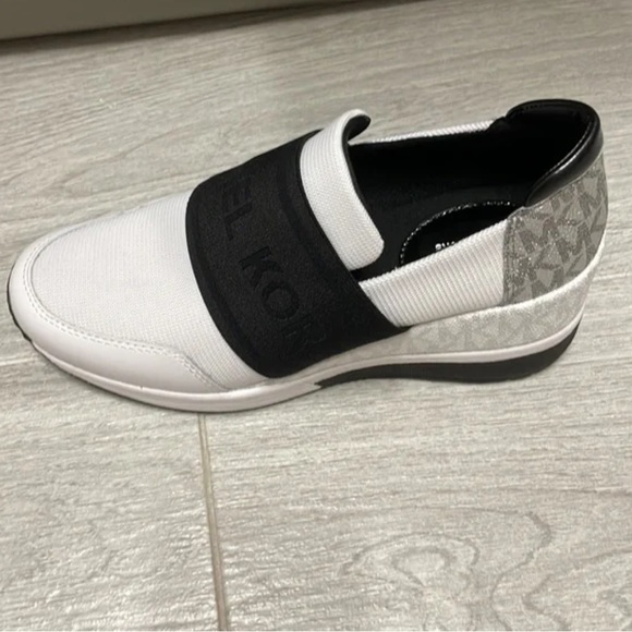 Felix Trainer - Picture 4 of 4